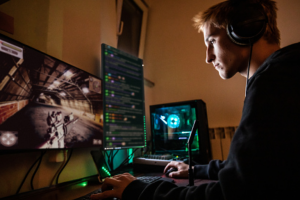 playing online games